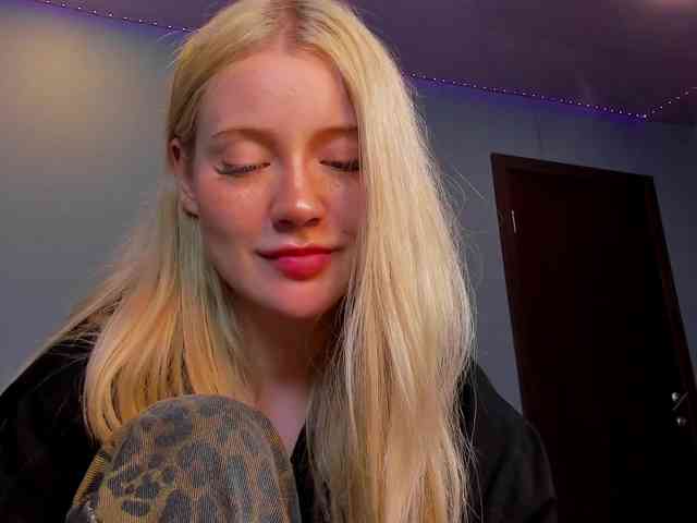 LillieBerry webcam