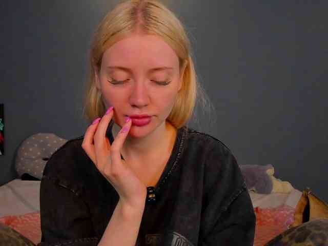 LillieBerry webcam