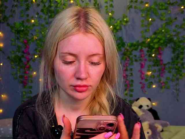 LillieBerry webcam