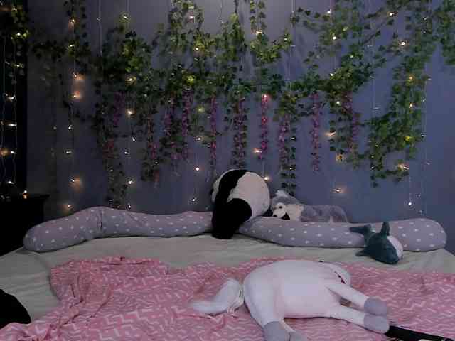 LillieBerry webcam