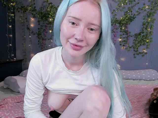 LillieBerry webcam