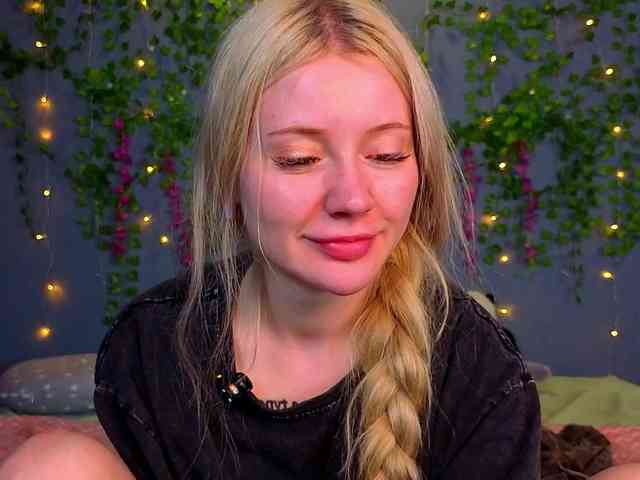 LillieBerry webcam