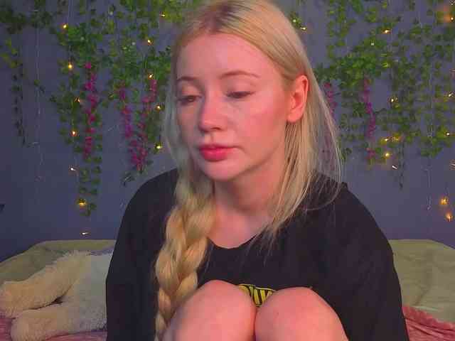 LillieBerry webcam