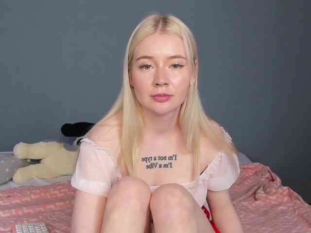 LillieBerry webcam