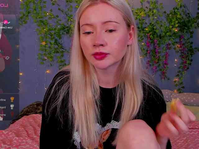 LillieBerry webcam