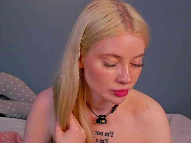 LillieBerry webcam