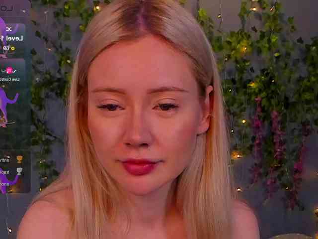 LillieBerry webcam