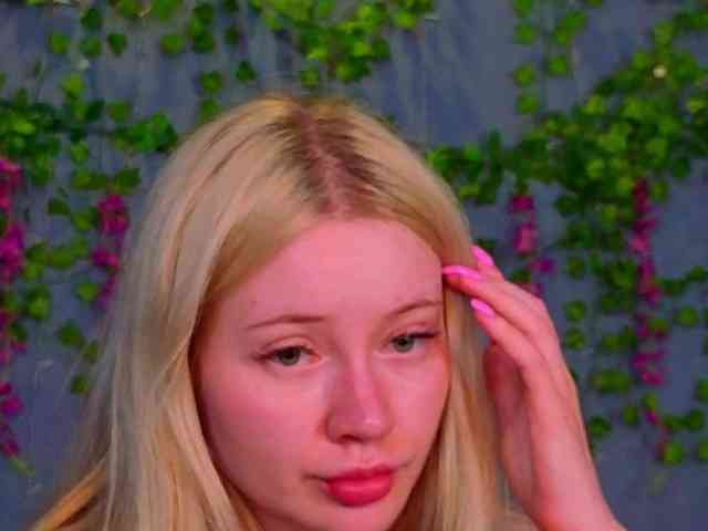 LillieBerry webcam