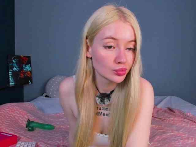 LillieBerry webcam