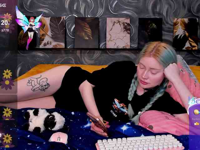 LillieBerry webcam