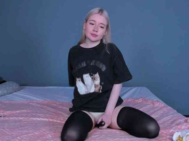 LillieBerry webcam