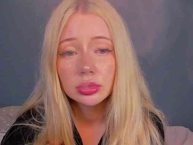 LillieBerry webcam