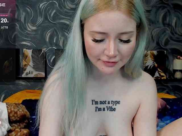 LillieBerry webcam