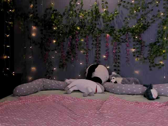 LillieBerry webcam