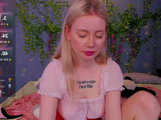 LillieBerry webcam