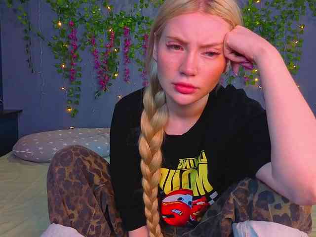 LillieBerry webcam
