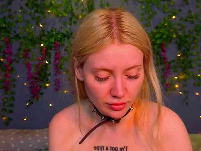 LillieBerry webcam
