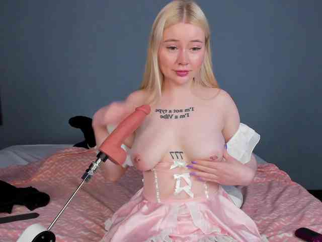 LillieBerry webcam