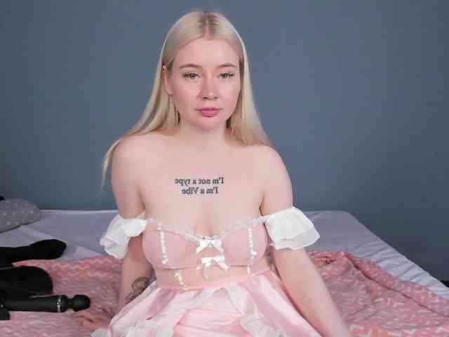 LillieBerry webcam