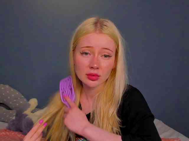 LillieBerry webcam