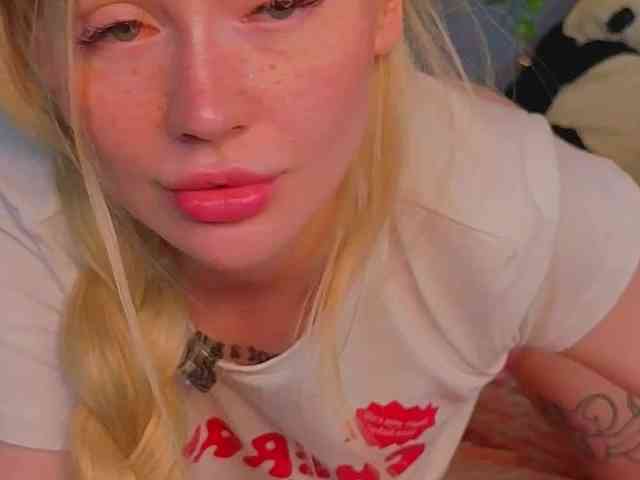 LillieBerry webcam