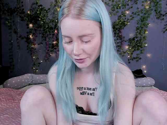 LillieBerry webcam