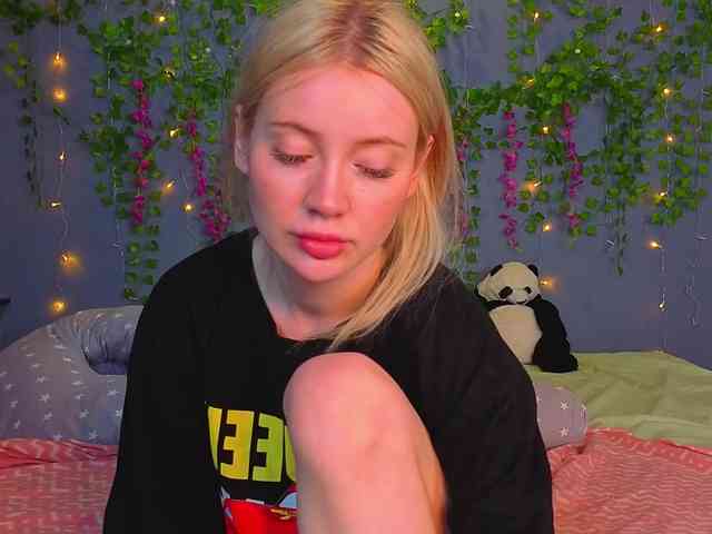 LillieBerry webcam