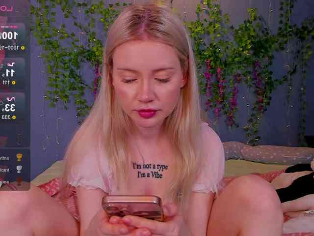 LillieBerry webcam