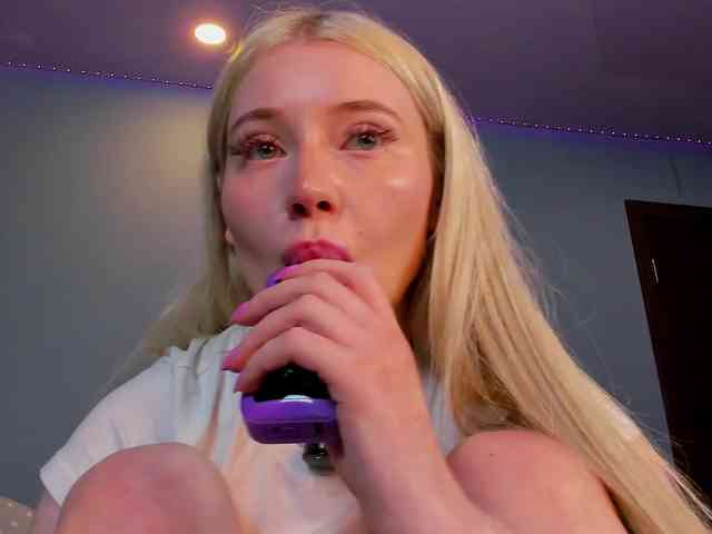 LillieBerry webcam