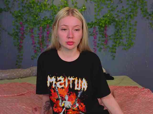LillieBerry webcam