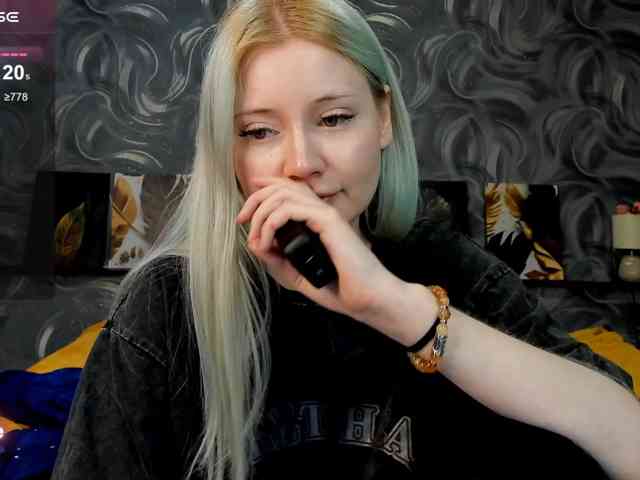 LillieBerry webcam