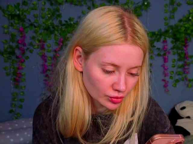 LillieBerry webcam