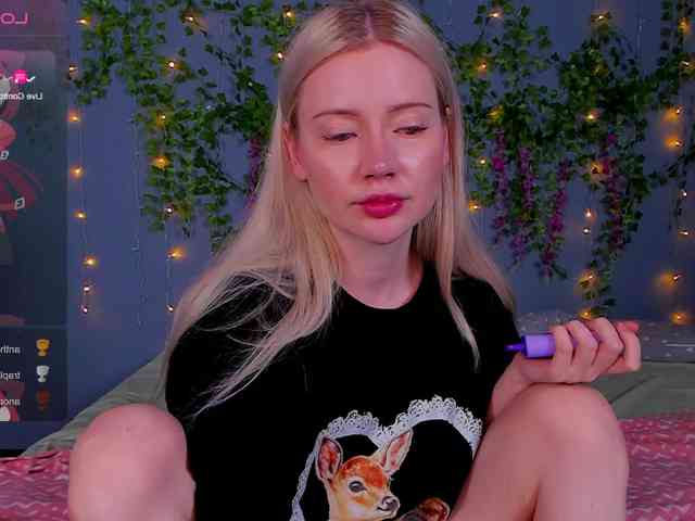 LillieBerry webcam