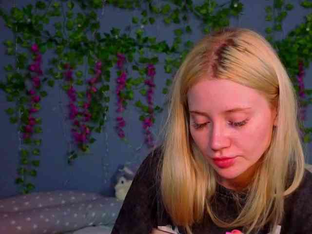 LillieBerry webcam