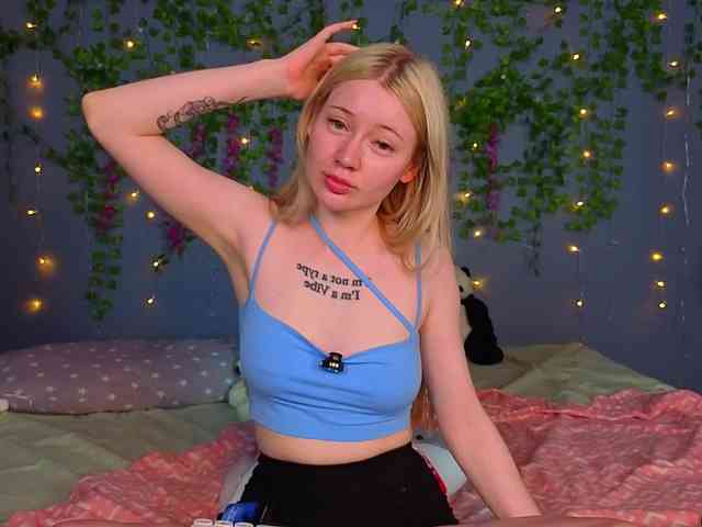 LillieBerry webcam
