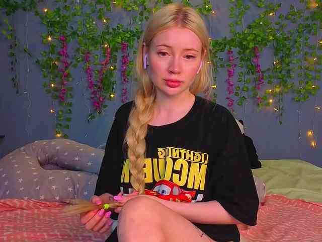LillieBerry webcam