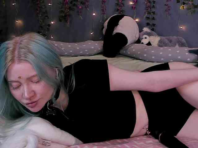 LillieBerry webcam