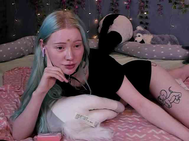 LillieBerry webcam