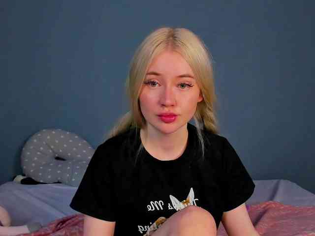 LillieBerry webcam