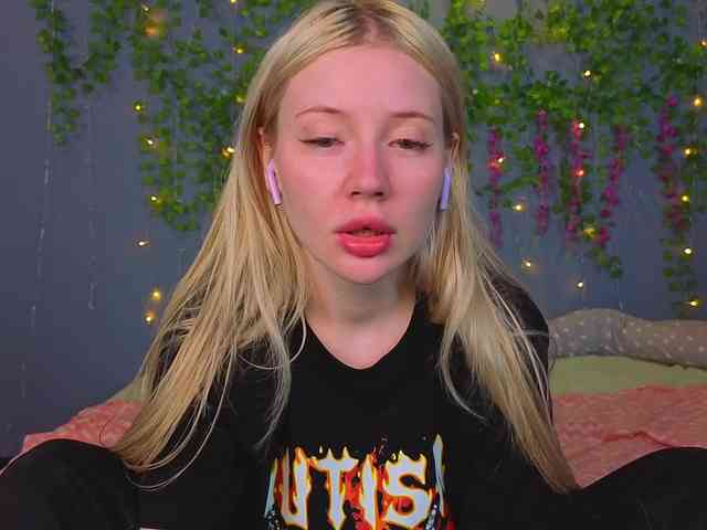 LillieBerry webcam