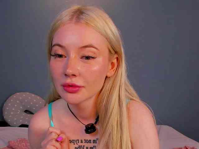LillieBerry webcam