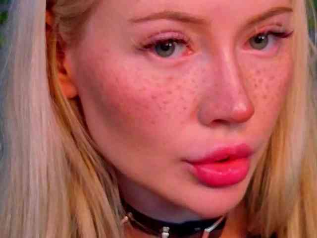 LillieBerry webcam