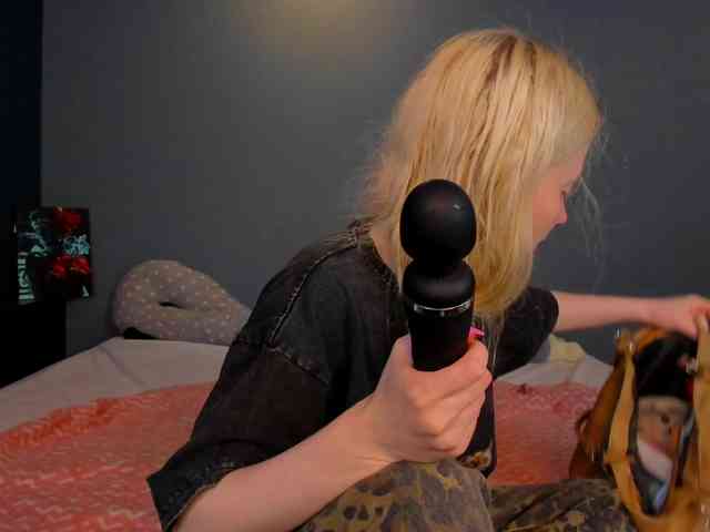 LillieBerry webcam