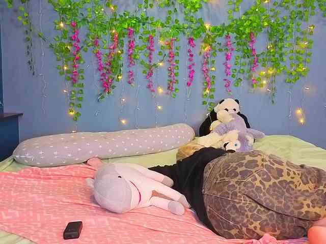 LillieBerry webcam
