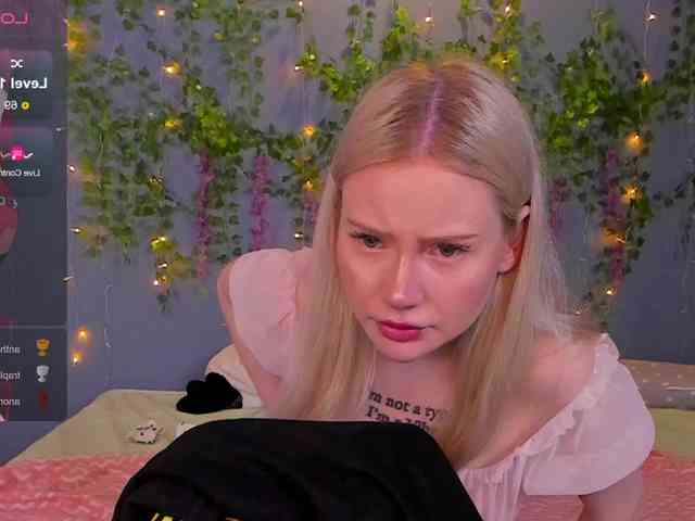 LillieBerry webcam