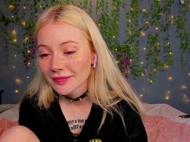 LillieBerry webcam