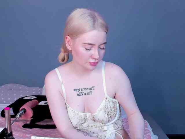 LillieBerry webcam