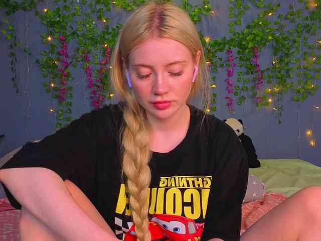 LillieBerry webcam