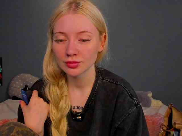 LillieBerry webcam