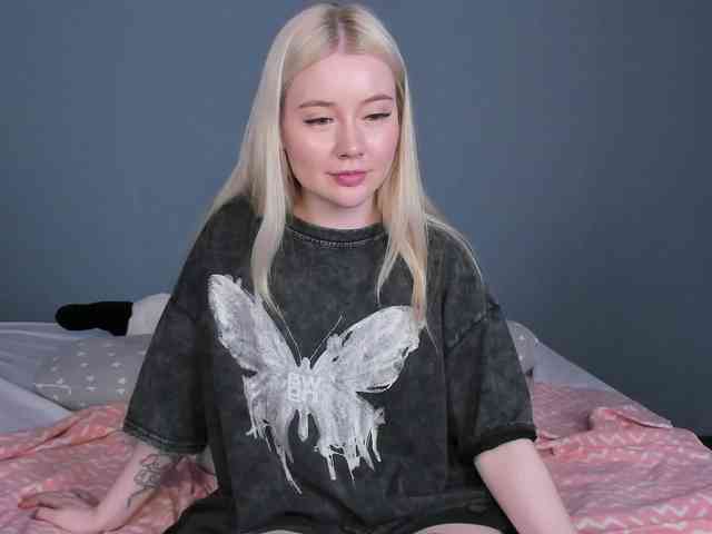 LillieBerry webcam